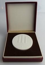 Meissen Medaille: VEB Uhrenwerke Ruhla Für besondere Verdienste, Orden2656