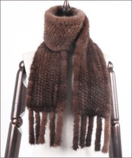 Russischer Schal aus Echtem Nerzpelz - Handgestrickt mit Quasten, winterlich