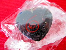 Schungit mit roter Energiespirale - Kettenanhänger