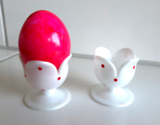 Eierbecher in Tulpen Form 2 er Set weiß m. roten Punkten Kunststoff DGBM Vintage