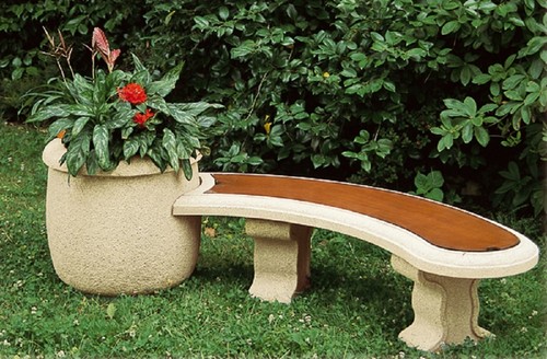 Gartenbank mit pflanzgefäß - mit,