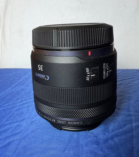 Canon 35mm 8 macro - macro, is