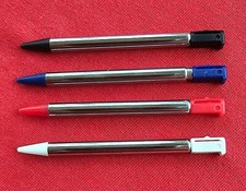 4x für Nintendo 3DS Stifte Stylus Touchpen  ausziehbar ( passt auch in DSi )