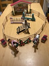 Schleich Horse Club Reitturnier fiele Teile und 4 Pferde