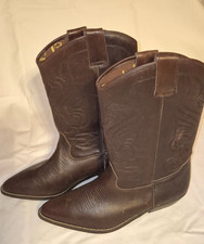 ungetragene braune Leder