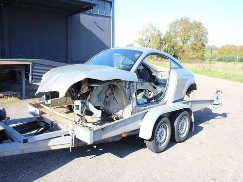 Audi coupe unfall - 8j,