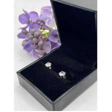 Rundschliff kreierte Diamant