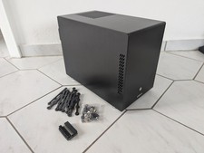 LIAN LI PC-Q25 Mini-ITX PC NAS Gehäuse inkl. Zubehör, perfekt als Homeserver