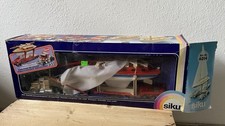 SIKU 1:55 Peterbilt-Schwertransporter mit Segelboot Originalverpackung Retro