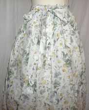 SU48 - Dirndlschürze - Weiss