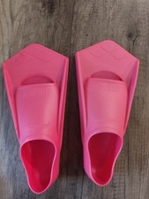 Arena Powerfin ✨ Gr.33-34 Flossen Trainingsflossen Kurzflossen ✨ Schwimmflossen