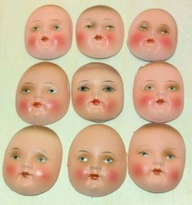 9 alte Masken Puppengesichter Pappmachee geprägte Pappe für Puppe bemalt