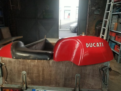 Ducati tank sitzbank - ducati,