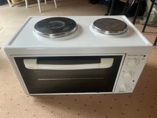 Kleiner Backofen mit