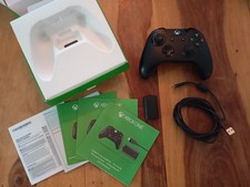 Xbox One - Original Wireless Pad 1537 + Play&Charge Kit [Microsoft] mit OVP