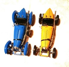 2 Modellautos Burago Bugatti