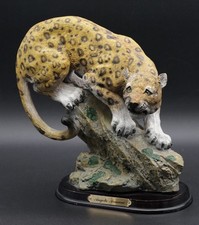 O37 Angelo Armani Jaguar Skulptur