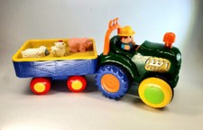 Traktor mit Hänger und Bauernhoftieren, , Farmer Traktor u.Tiere machen Geräusch