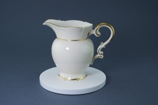 Porzellan Milchkännchen P.T