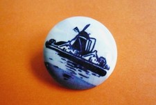 BROSCHE / Anstecknadel rund