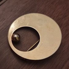 Designer Brosche Modernist