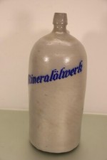 RAR Antike Westerwälder Steinzeug Flasche " Mineralölwerk "