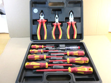 Elektrikerwerkzeug   im Koffer