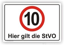 Schild Warnung auf dem Werksgelände gilt die StVO Betriebsgelände Warnschild