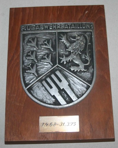 Holztafel mit wappen - holztafel,