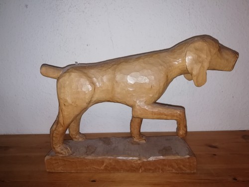 Handgeschnitzte hundefigur aus - handgeschnitzte,
