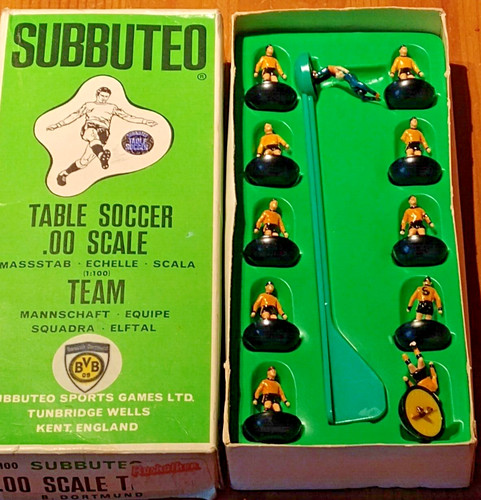 Vintage subbuteo table soccer - subbuteo,