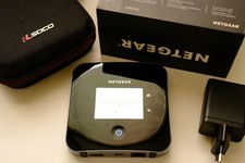 Netgear NIGHTHAWK M2 Mobile Router (MR2100) + Hardcase-Etui + Wandhalterung