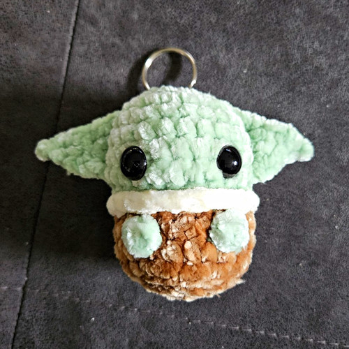 Handmade baby yoda star - baby,