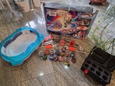 Beyblade-Arena mit viel Zubehör, sehr guter Zustand
