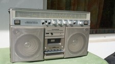 Radio cassetten recorder