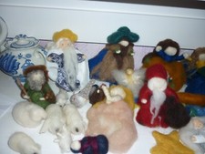 40 Stück Wolle Filzpuppen teilweise Waldorf Krippen Figuren Weihnachten Set