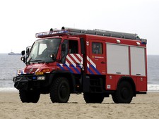 Cars 2000 mercedes benz unimog