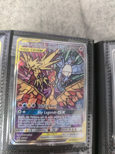 Pokémon tcg hidden fates - pokémon,