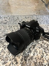 Nikon D3000  + 2 x Objektiv