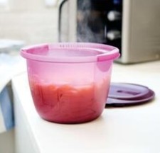 Tupperware Pasta Maker rund 3 l Lila Nudelkocher Mikrowelle Pasta-Meister NEU