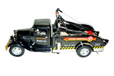 Crown Premiums Metallmodel LKW Ford BB-757 TRUCK Abschleppwagen 1:24