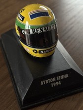 F1 Helm 1:8 Ayrton  Senna