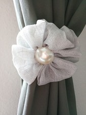 ? Dekorative Gardinenhalter / Raffhalter in Blütenform ?