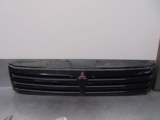 MR275627 FRONTGITTER / 4786679