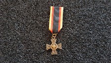 (S1-144) Ehrenkreuz der