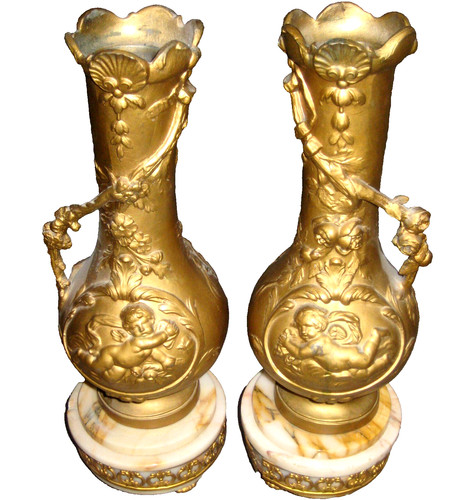 BRONZE-KERZENSTÄNDER