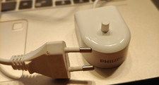 Original Ladestation Philips Sonicare Zahnbürste HX6100 Ladegerät Philips