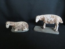 Krippenfiguren, 2 Schafe