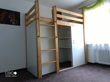 Hochbett aus unbehandeltem