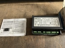 STEUERUNGEN FÜR VITRINEN MIT